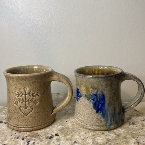 New Harmony Vintage Glazed Stoneware Mugs-Set of 2 - Picture 15 of 15